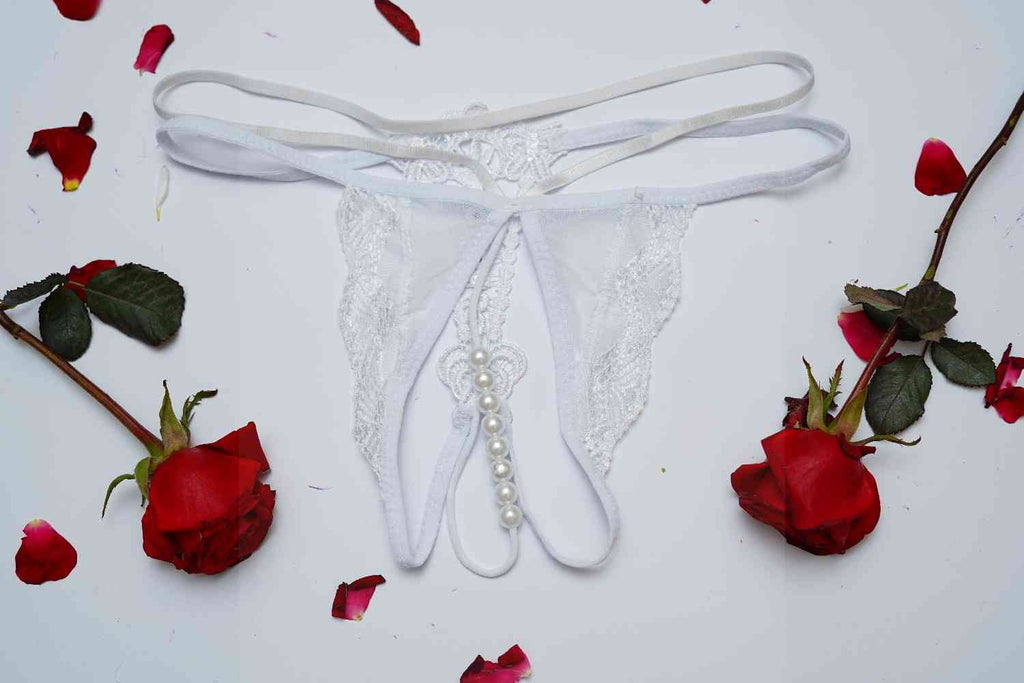 Feminique Lace women's Erotic Panties with Pearl